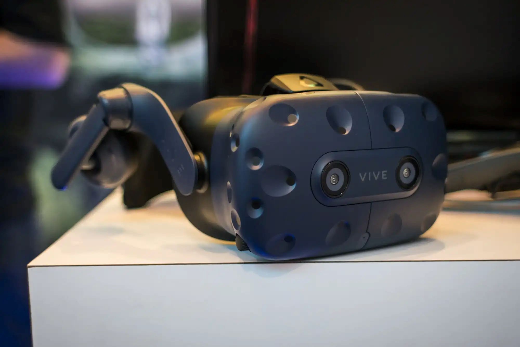 What Causes Black Screens For The HTC Vive Pro