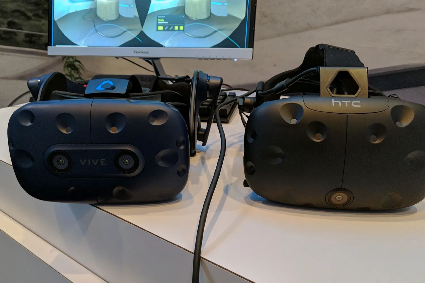 What Is The Difference Between HTC Vive And HTC Vive Pro