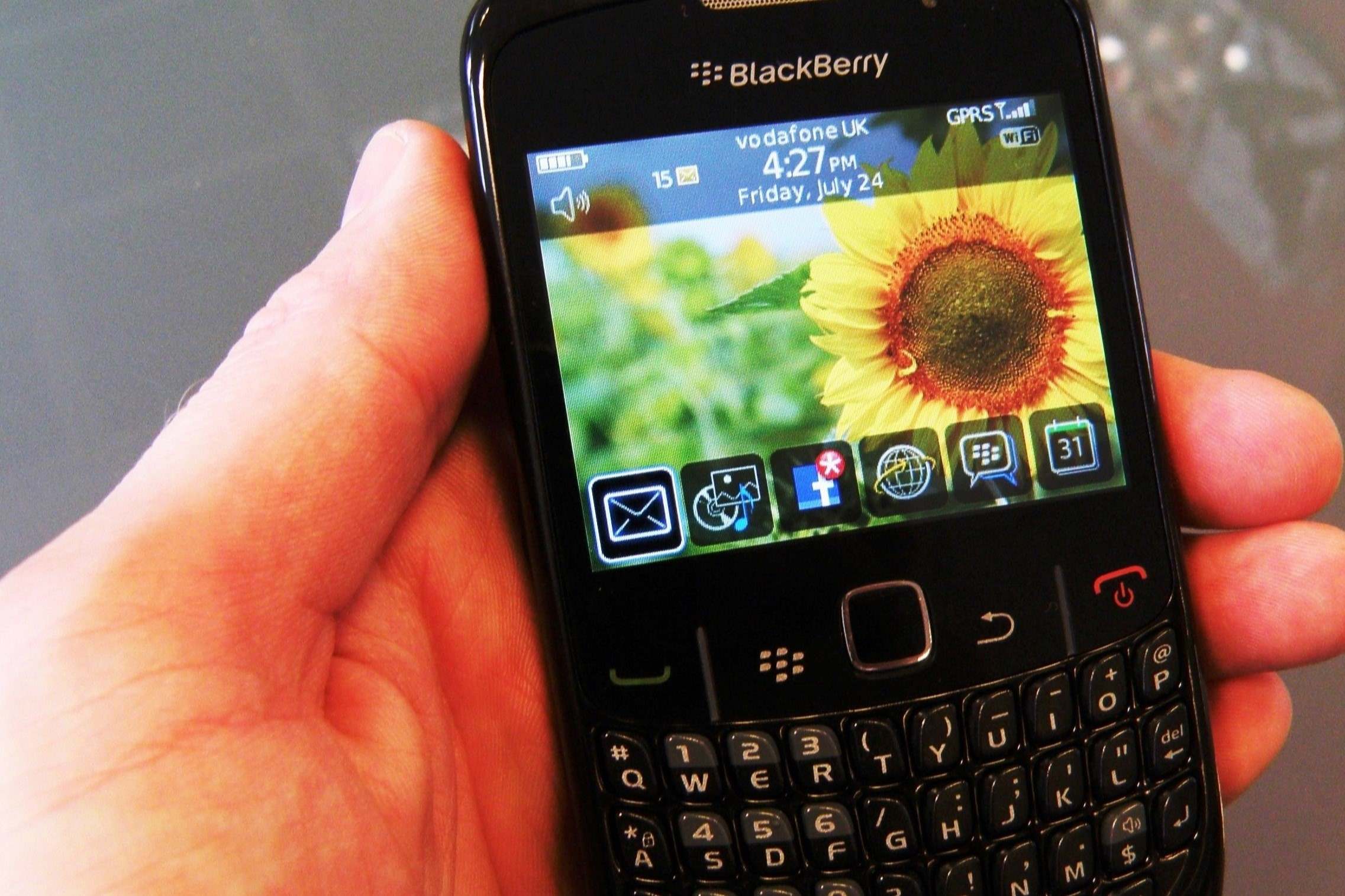 Adding Contacts To Blackberry Curve SIM Card: Step-by-Step Guide