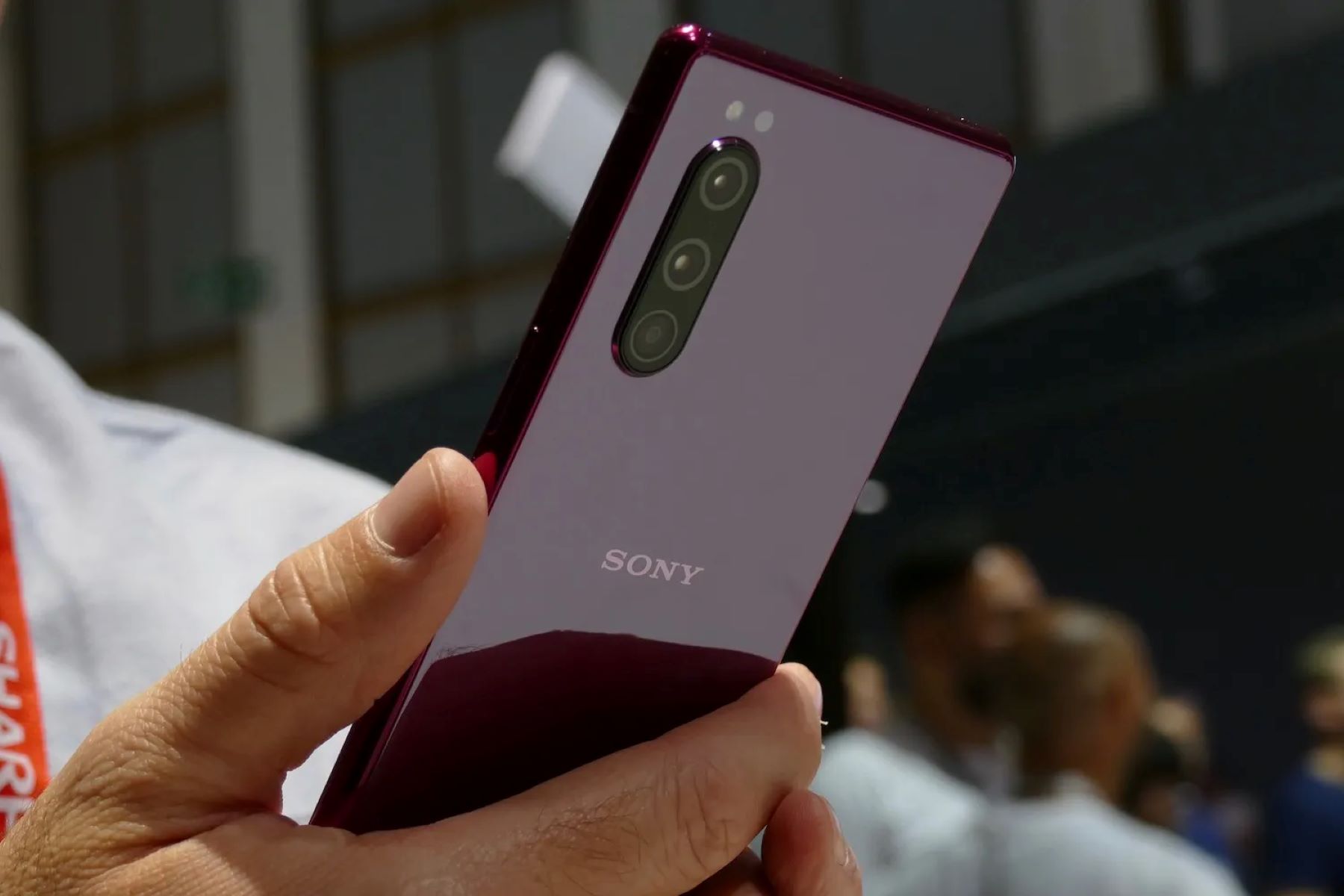 analyzing-factors-contributing-to-the-limited-success-of-sony-xperia-phones