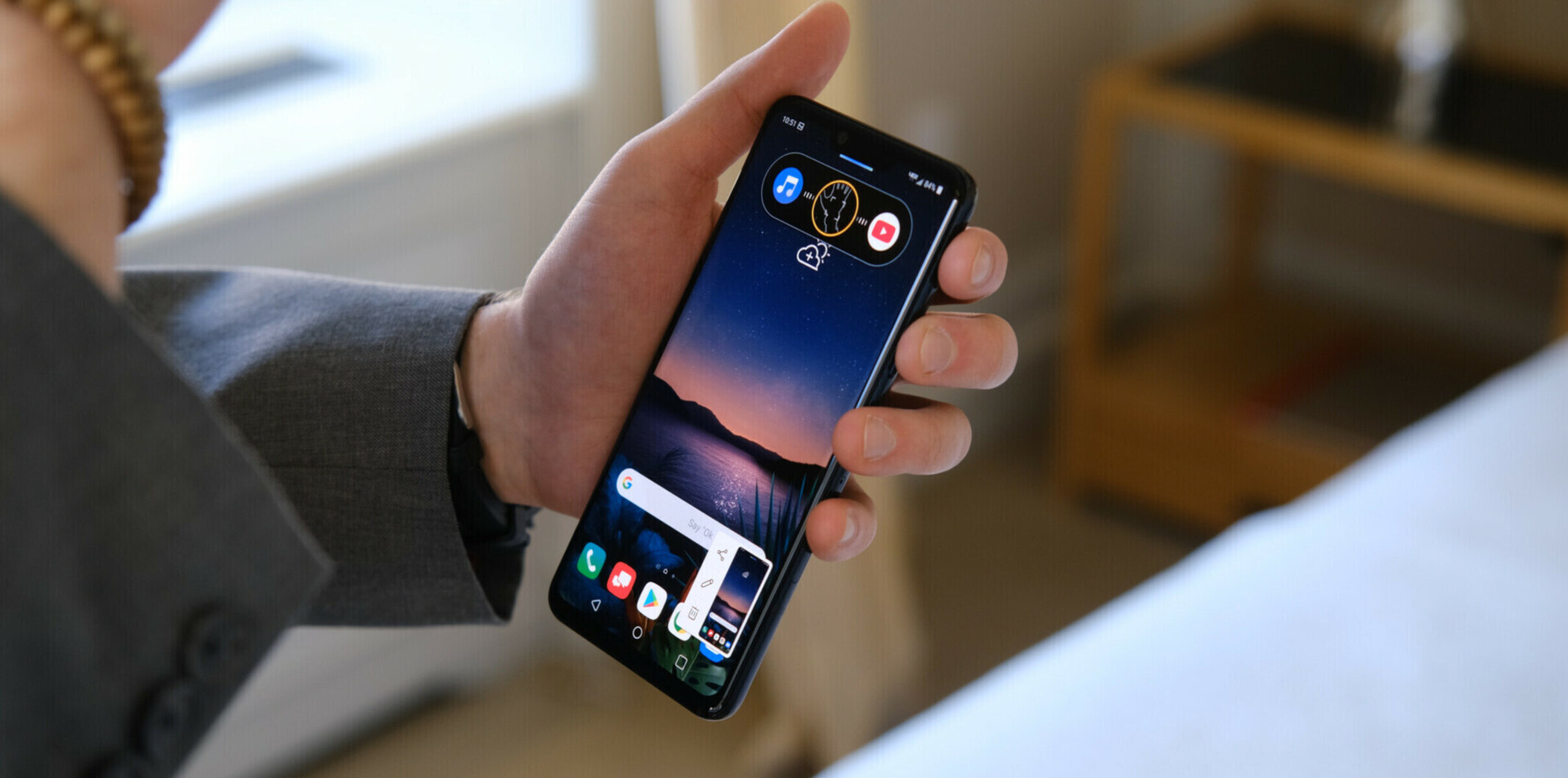 Capturing Screenshots On LG G8 ThinQ: A Step-by-Step Guide