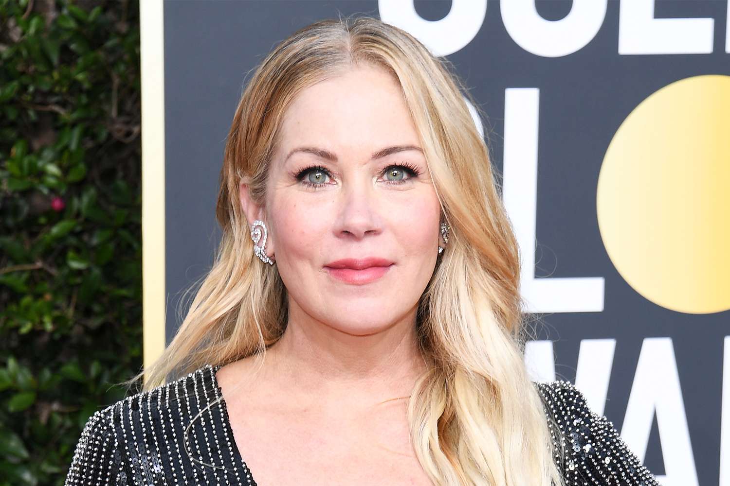 Christina Applegate Receives Heartwarming Ovation at the Emmys and