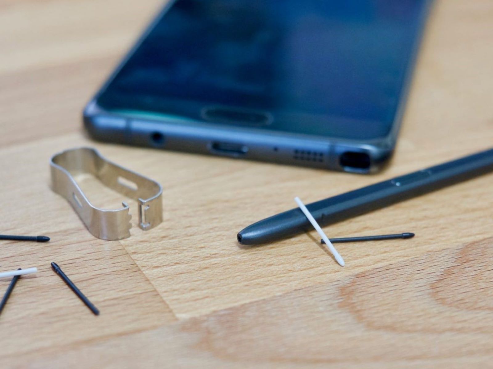 Cleaning A Stylus Pen Tip: Maintenance Tips