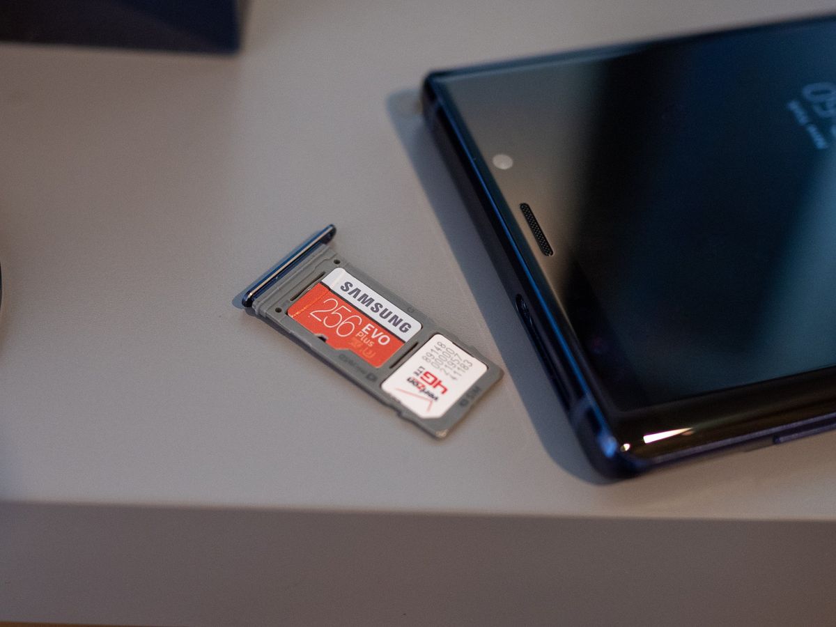 Compatible SD Cards For Samsung S20: A Buying Guide