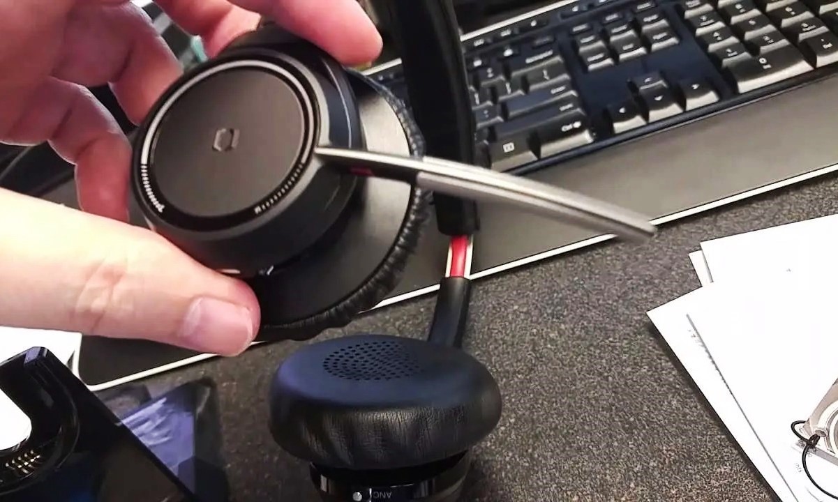 Connect Plantronics Headset To Computer: Easy Instructions