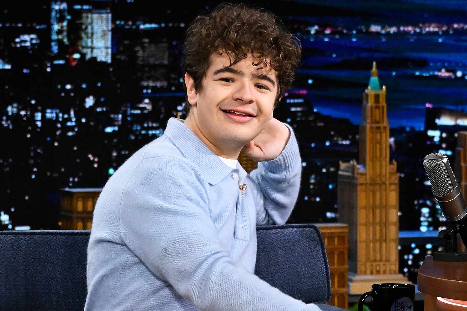 gaten-matarazzo-spotted-filming-final-season-of-stranger-things-looking-all-grown-up