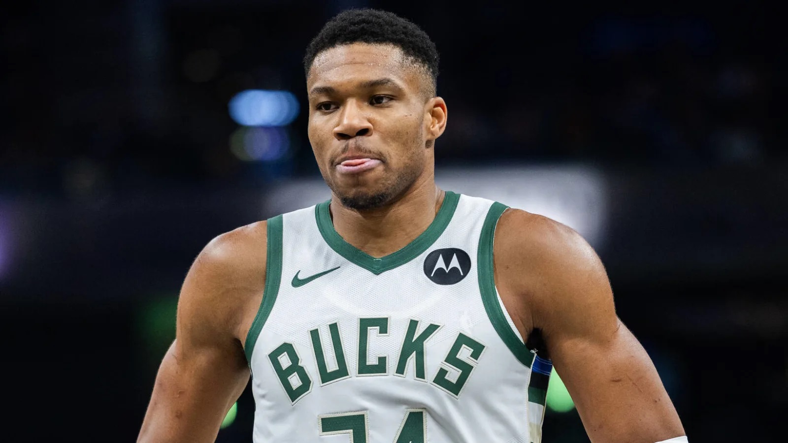 giannis-antetokounmpo-caught-off-guard-by-adrian-griffin-firing