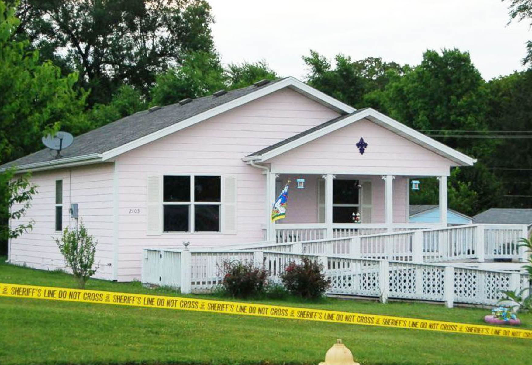 Gypsy Rose Blanchard Murder House Draws Tourists, Angers Neighbors
