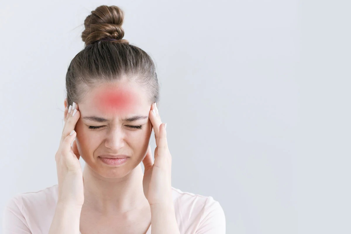 Headache Induced By Blue Light: Understanding The Sensation