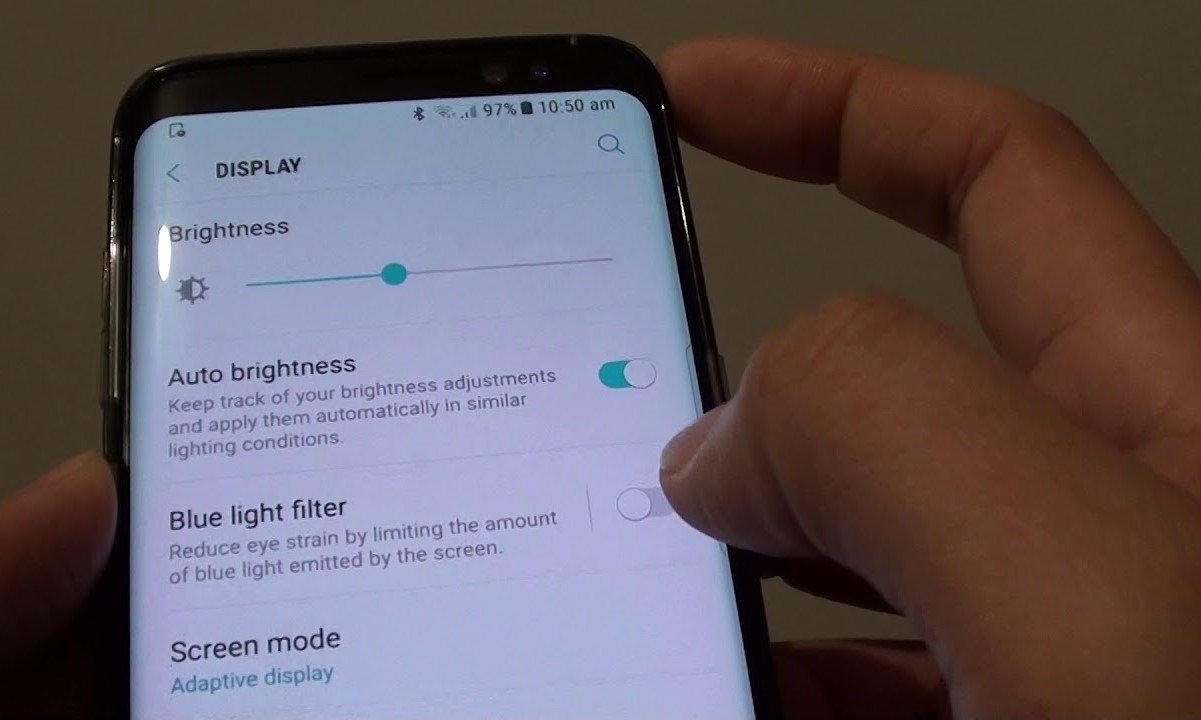 Mobile Display Controls: Turning Off Blue Light On Your Phone