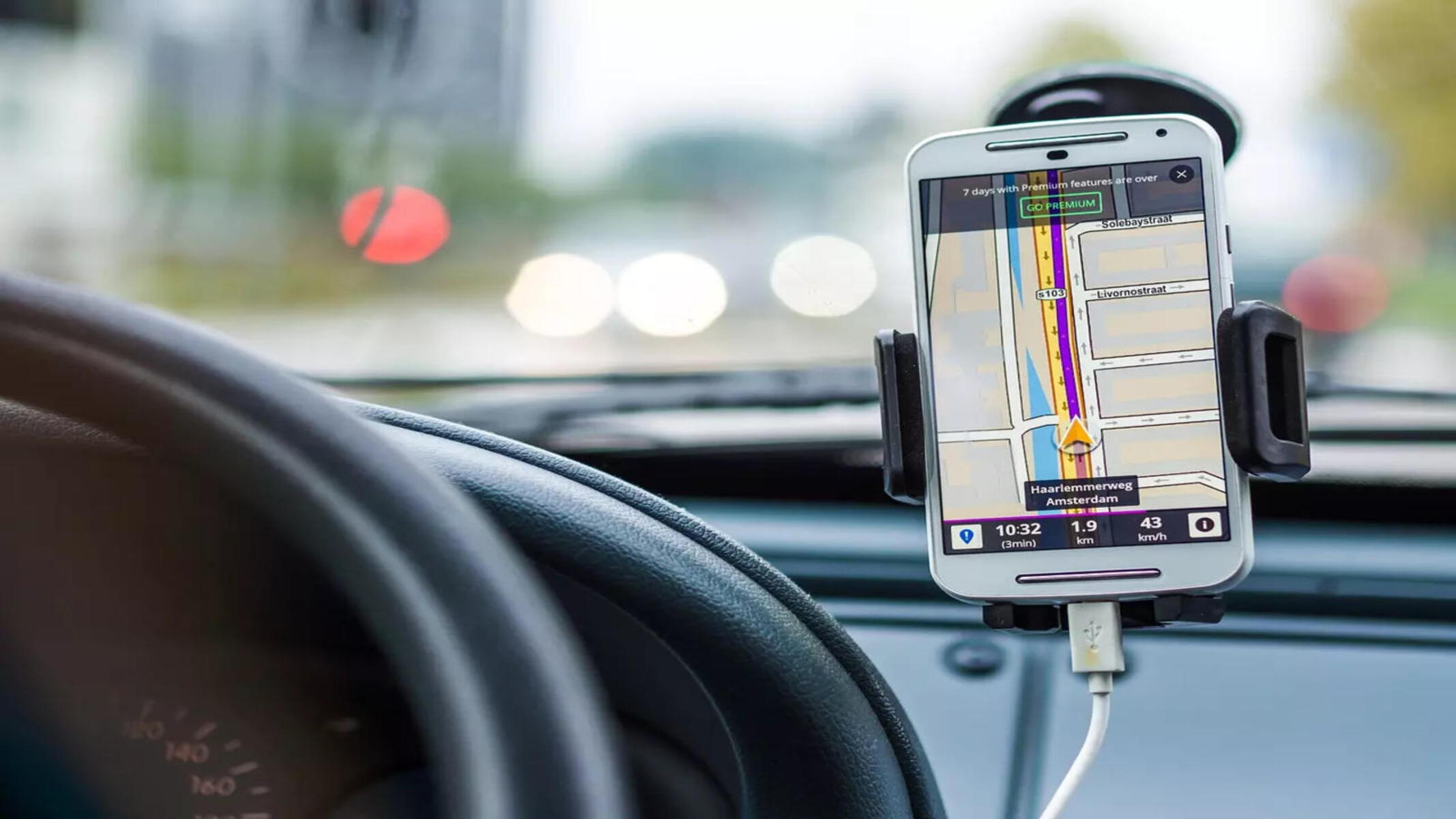 navigating-security-a-comprehensive-guide-on-how-to-use-a-gps-tracker