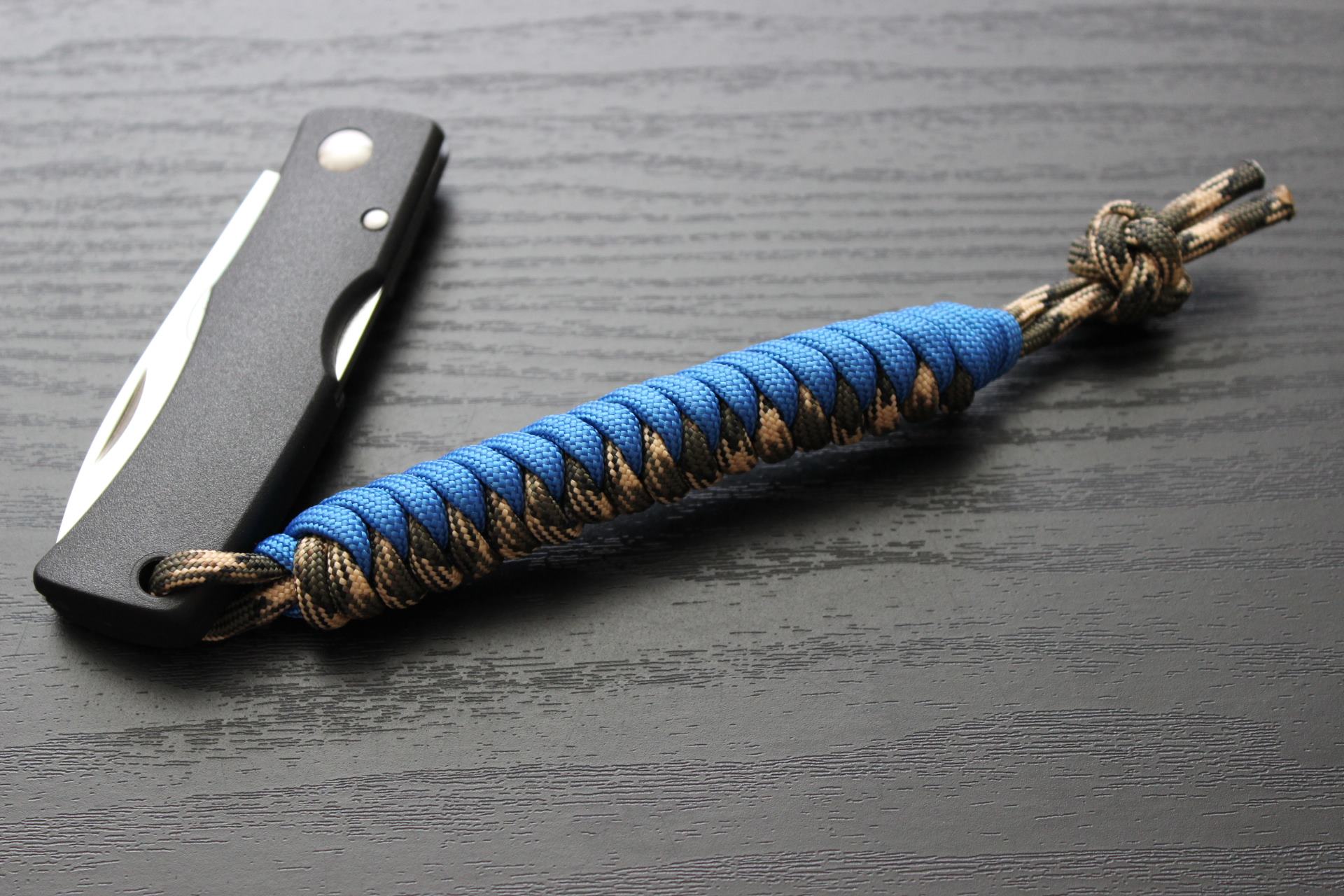 Practical Accessories: A Guide On How To Use Your Lanyard