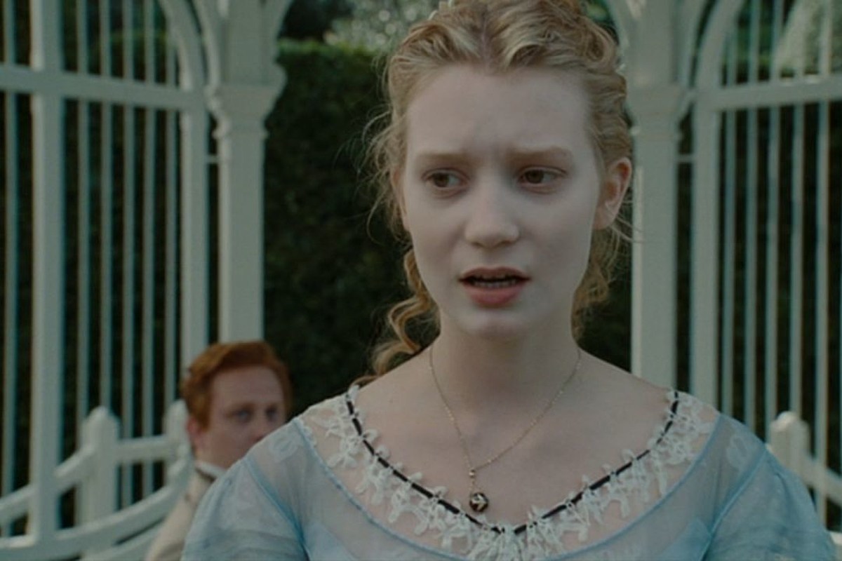remember-mia-wasikowska-from-alice-in-wonderland-heres-what-shes-up-to-now