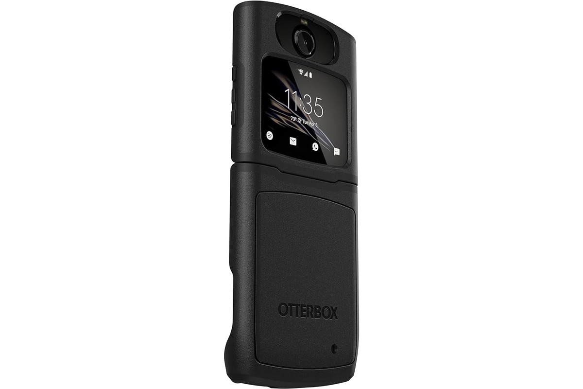 removing-otterbox-step-by-step-guide-for-motorola-razr