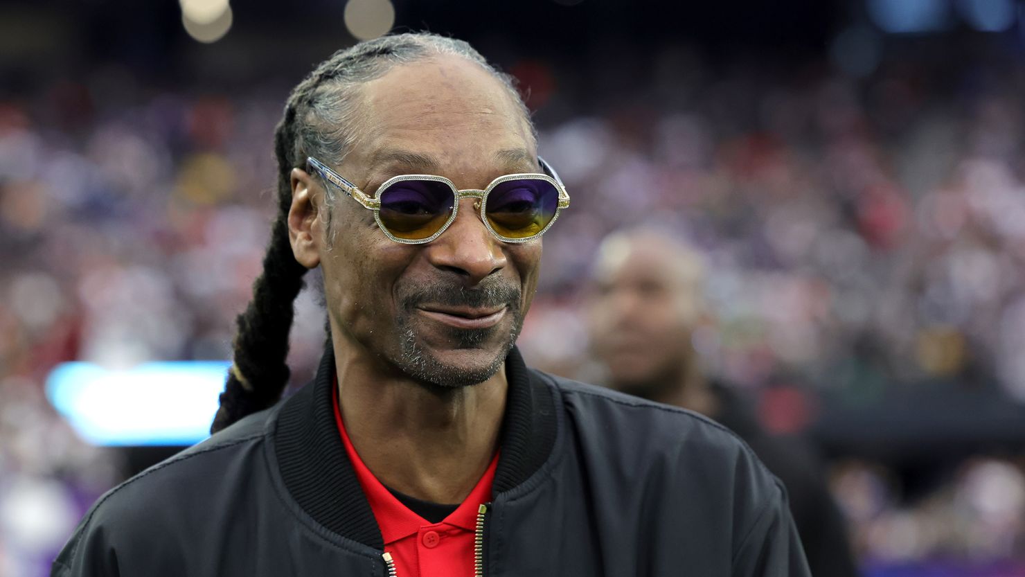 snoop-dogg-rejects-100-million-onlyfans-offer-wife-sets-boundaries