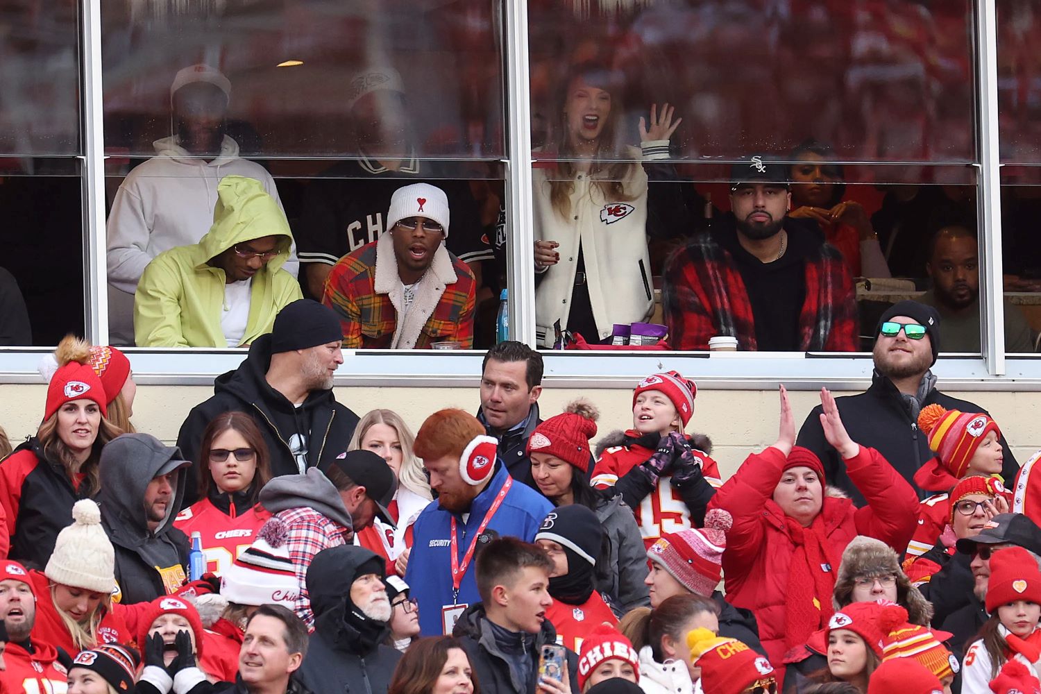 Taylor Swift Attends Travis Kelce’s NYE Chiefs Game To End The Year