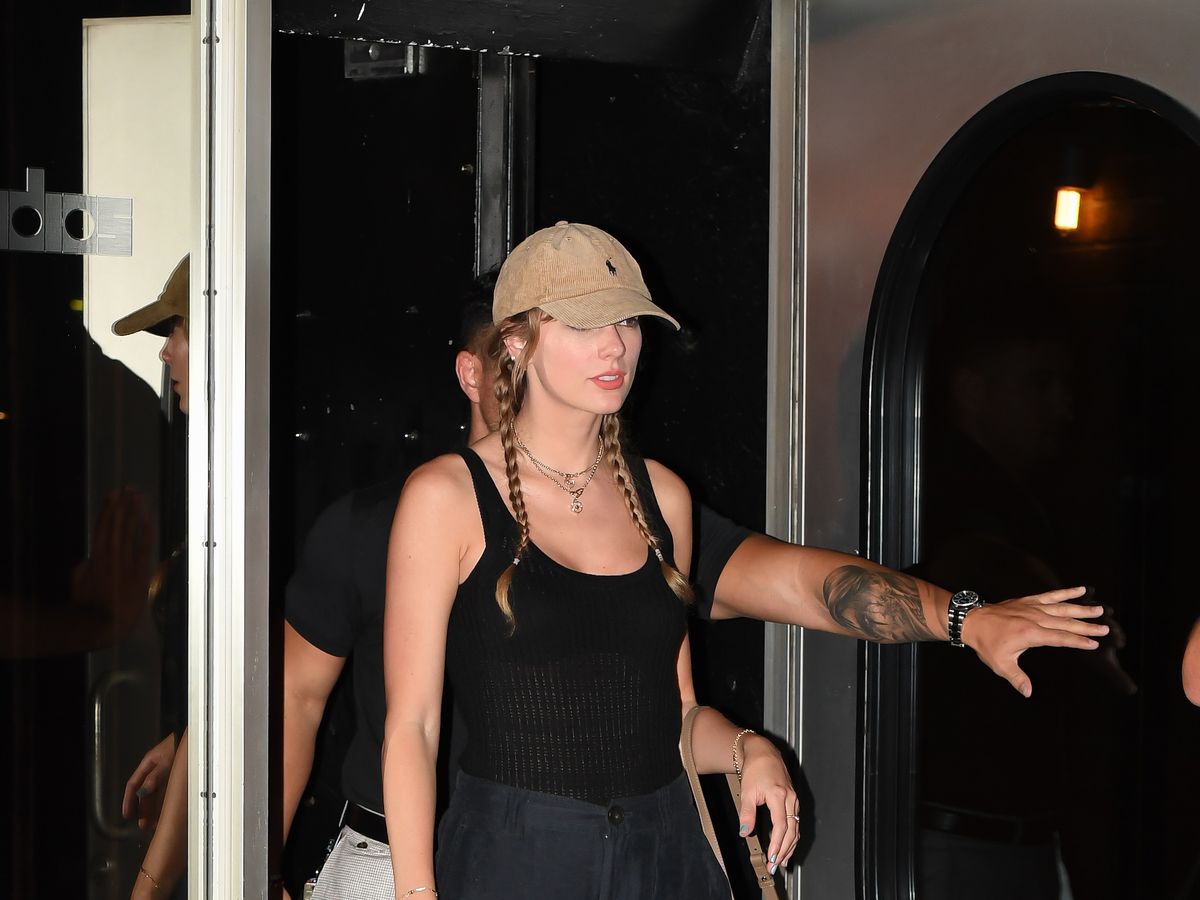 Taylor Swift Spotted At Electric Lady Studios In NYC