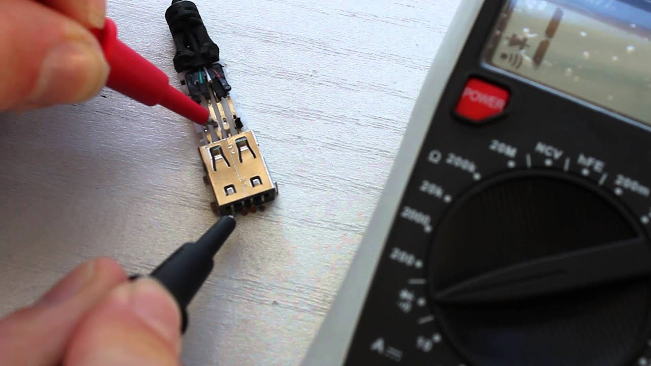 Testing USB Chargers With A Multimeter: Step-by-Step Instructions