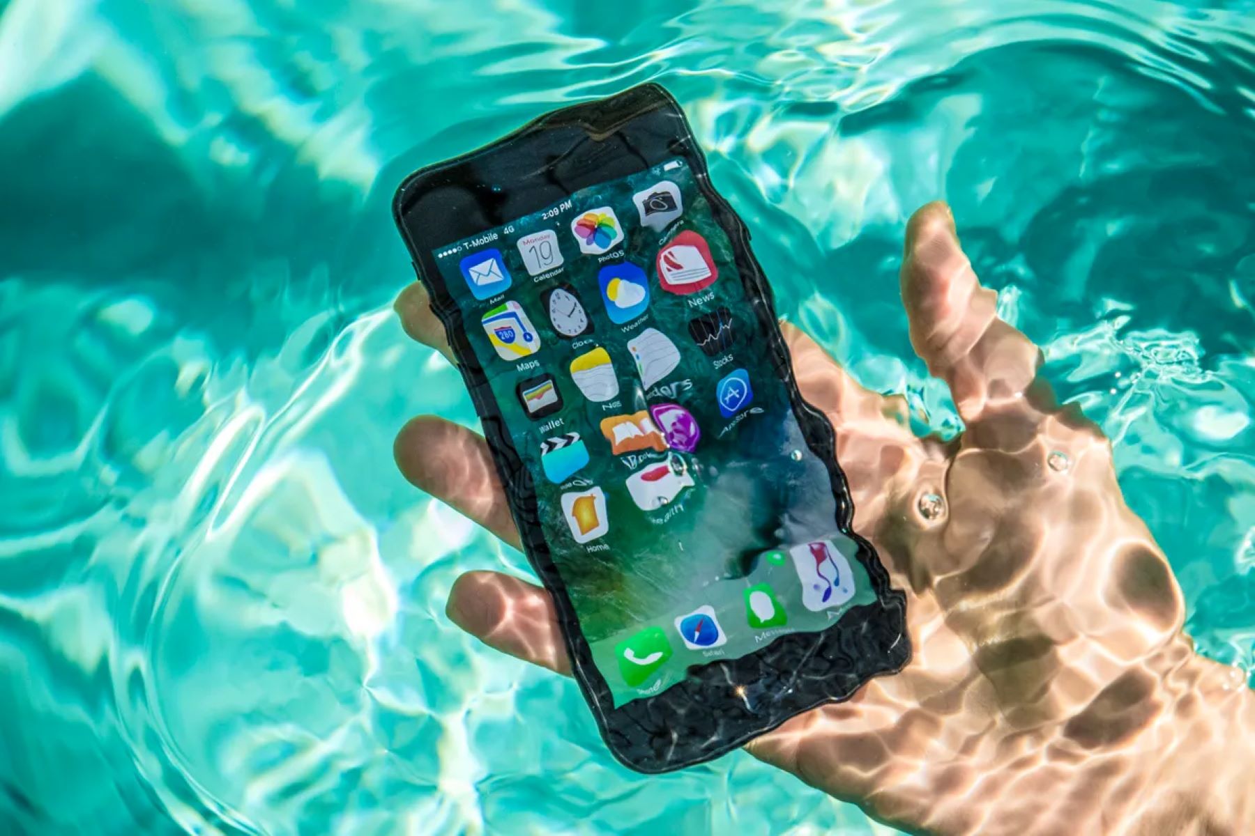 the-process-of-making-phones-waterproof