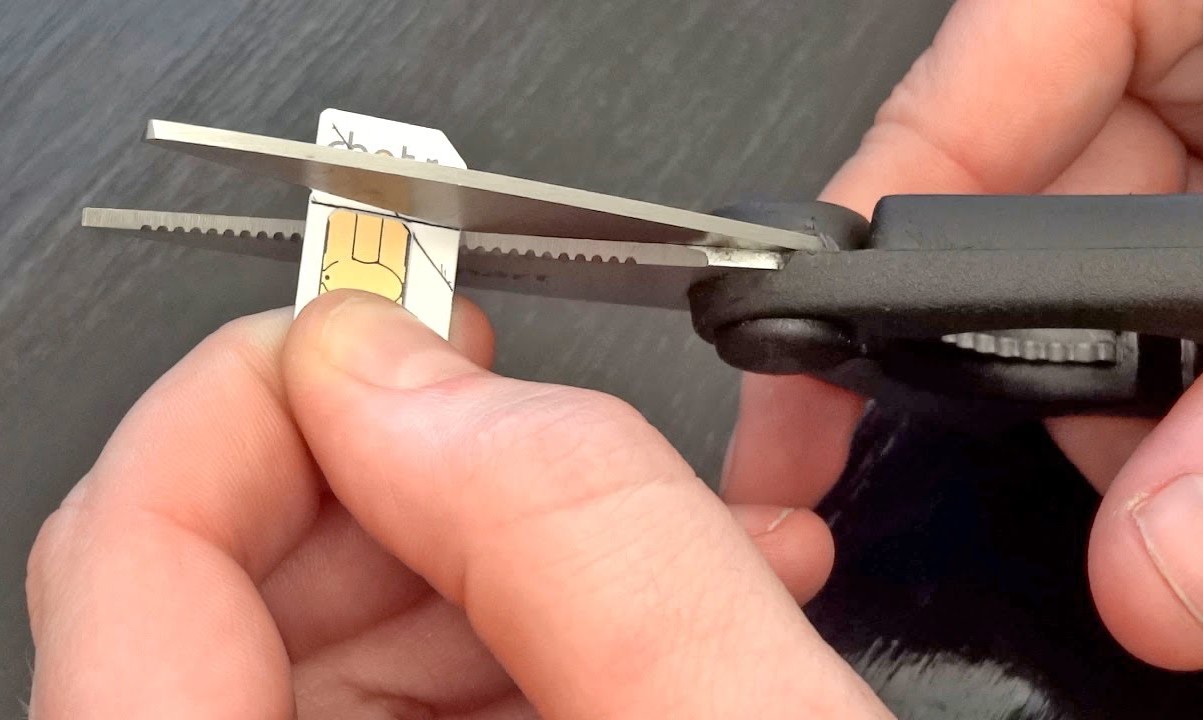 Trimming Your SIM Card: Step-by-Step Guide