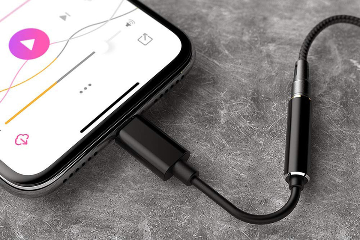 Adapter Identification: Understanding The AUX Cord Adapter For IPhone 10