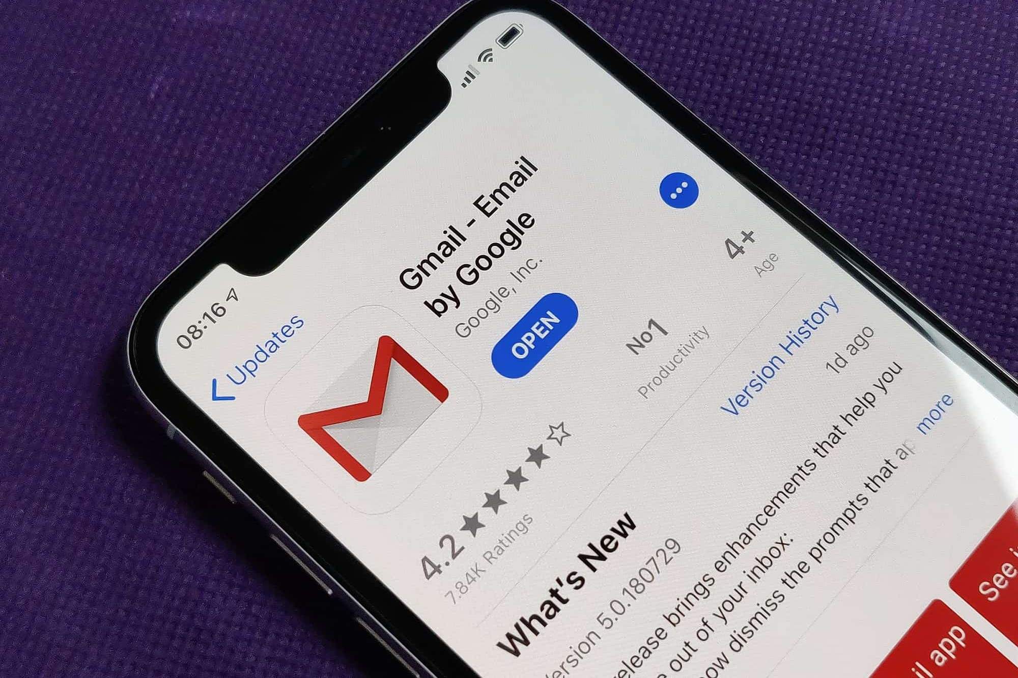 adding-gmail-account-to-iphone-13-easy-steps