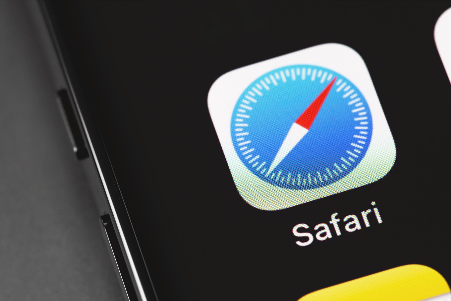 Browser Control: Disabling Safari On IPhone 11