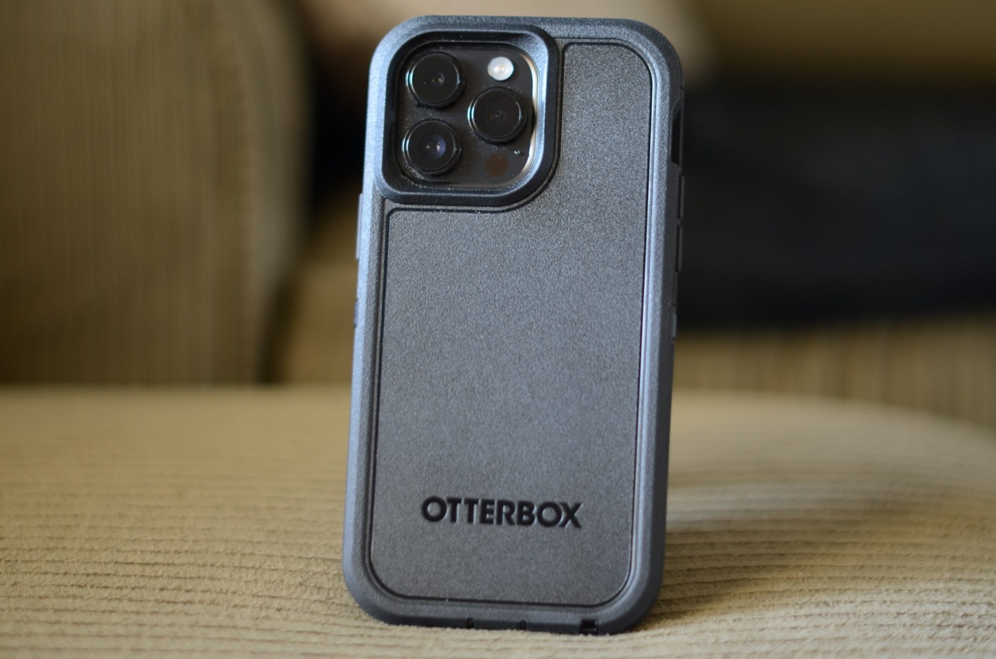 Case Installation: Installing Otterbox Defender On IPhone 14