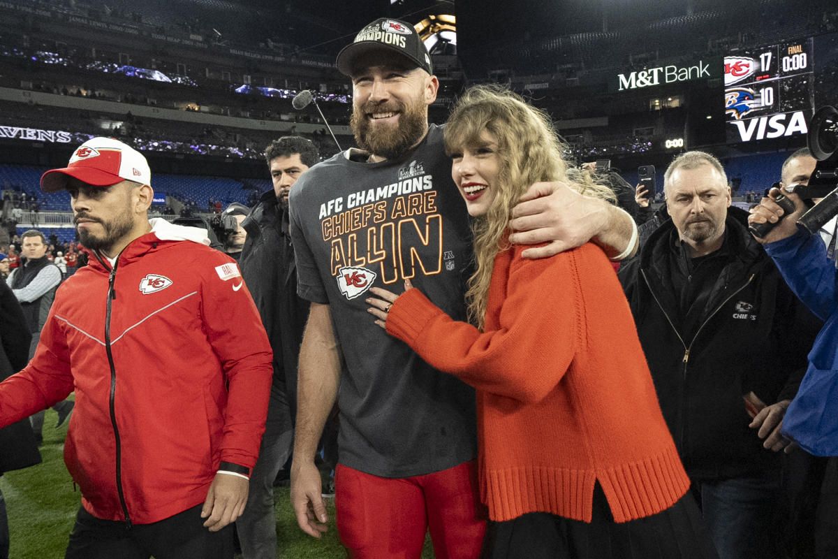 Charles Barkley Defends Taylor Swift Against NFL Fans’ Criticism