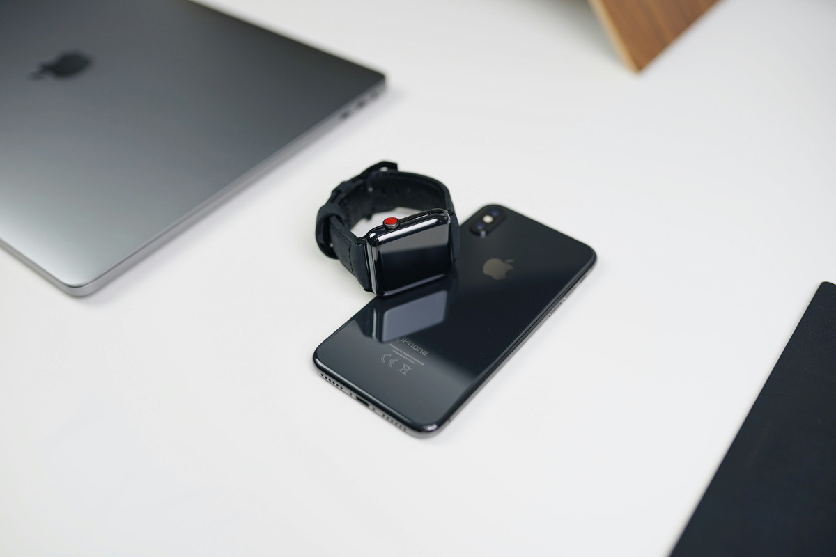 Choosing The Perfect Apple Watch For IPhone 10 Pro