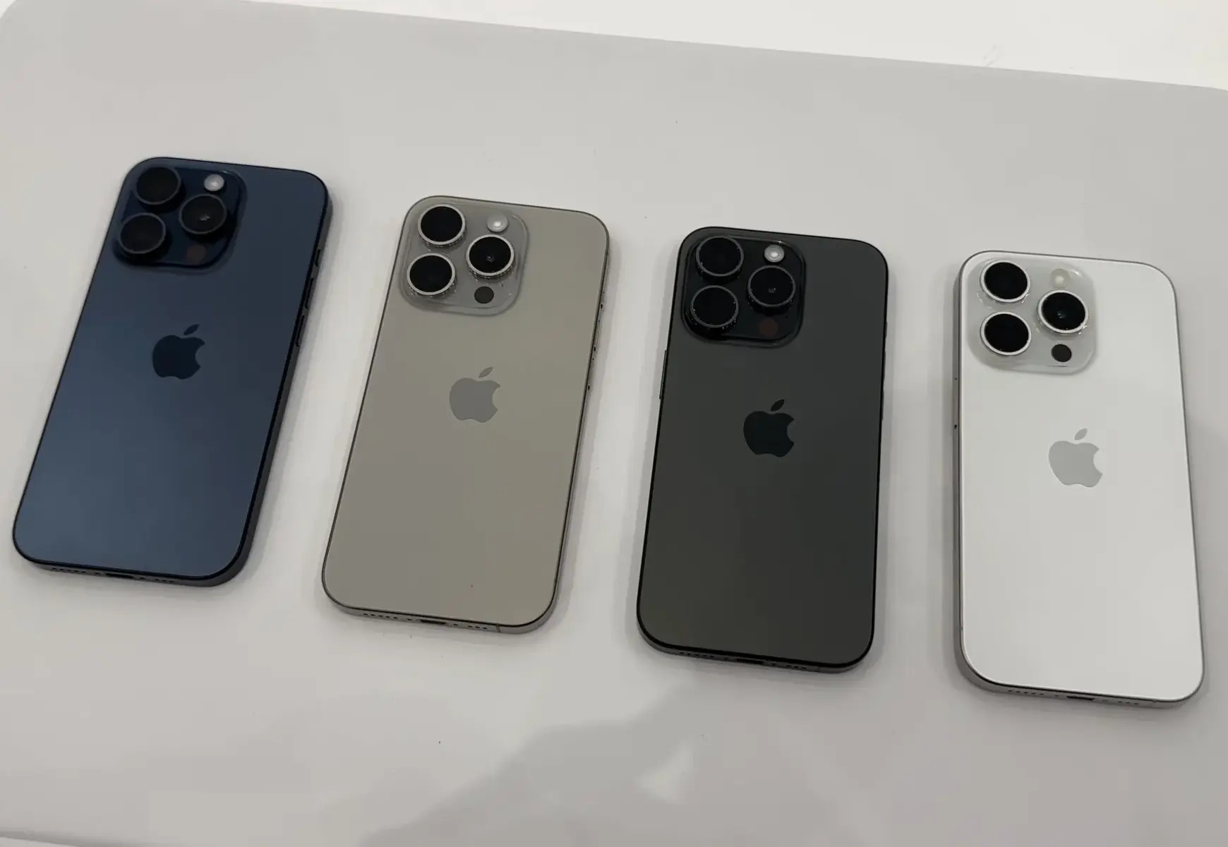 IPhone 12 Pro Max Color Palette Selecting The Perfect Shade CitizenSide IPhone 12 Pro Max Color Palette Selecting The Perfect Shade CitizenSide