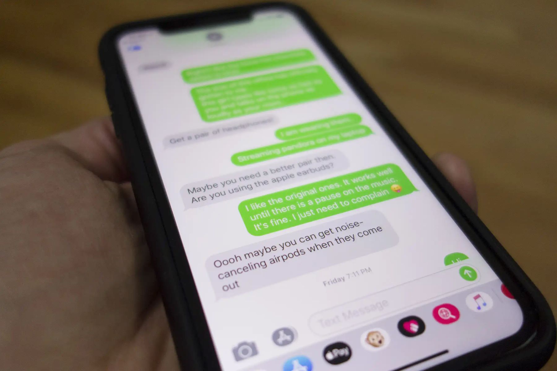 Communication Groups: Creating Group Texts On IPhone 11