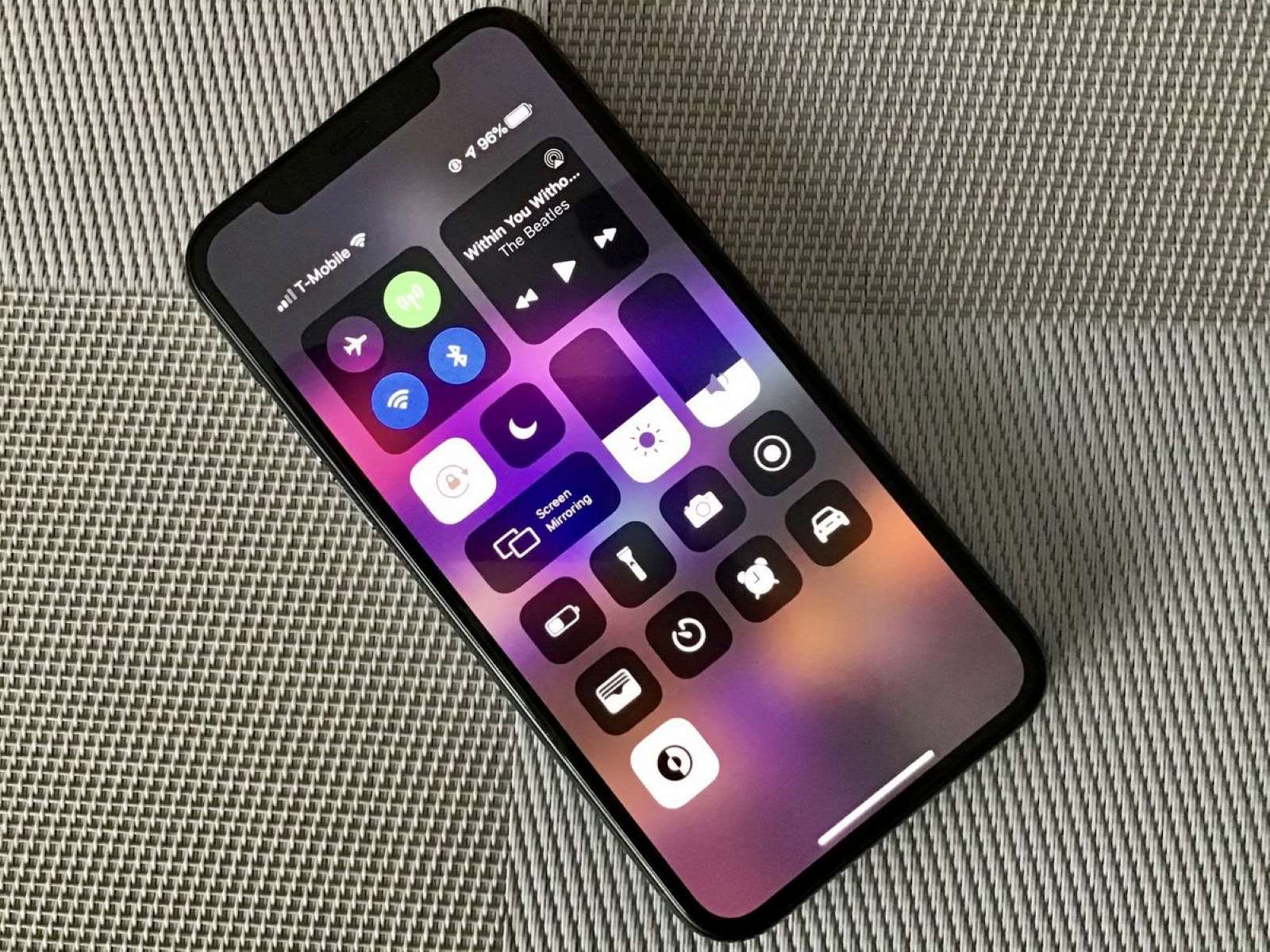 control-center-access-navigating-to-the-control-center-on-iphone-11