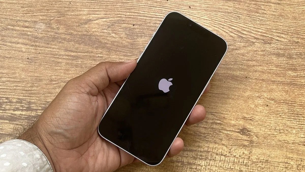 Emergency Shutdown: Turning Off IPhone 13 Without Using The Screen