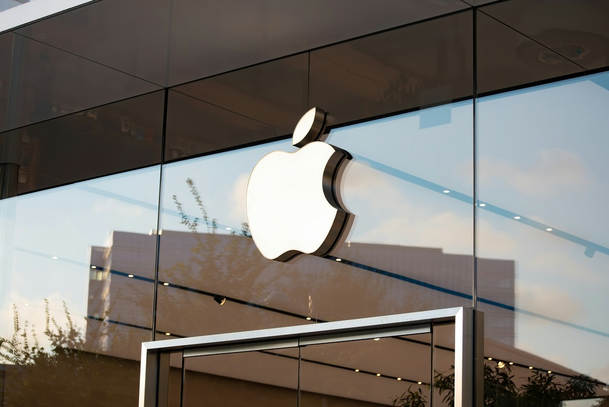in-store-availability-anticipating-when-iphone-10-will-be-in-apple-stores