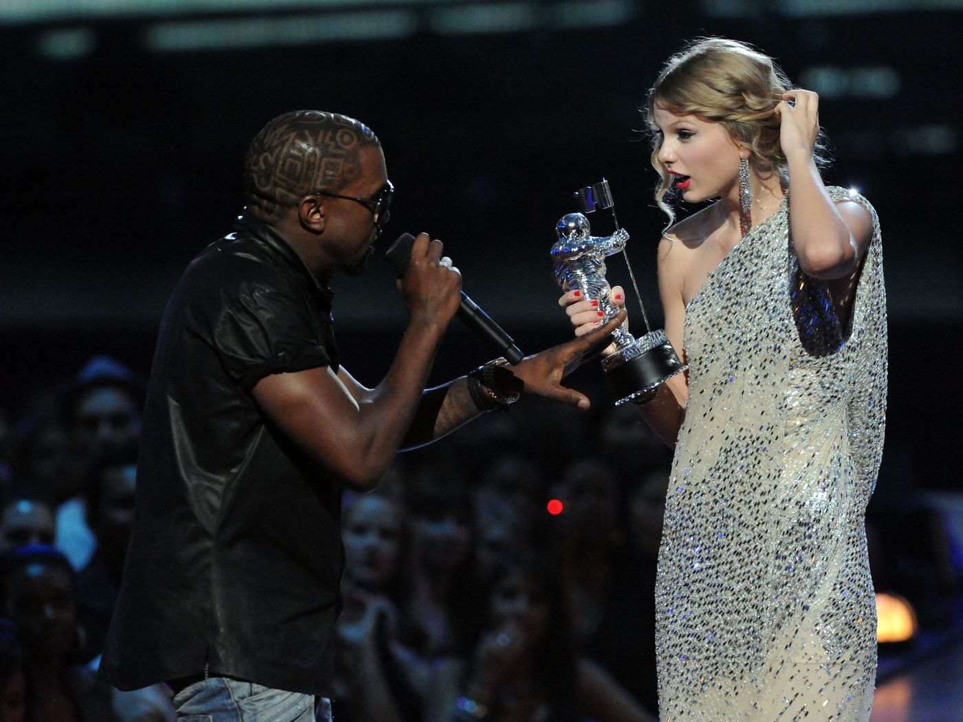 Kanye West Takes A Jab At Taylor Swift Over Grammy Win Difference