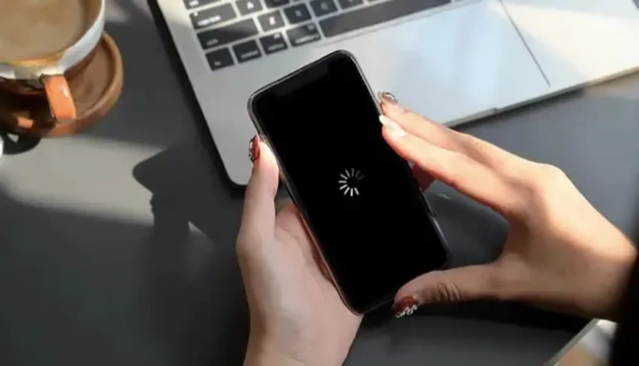Loading Woes: Resolving IPhone 10 Black Loading Screen Issues