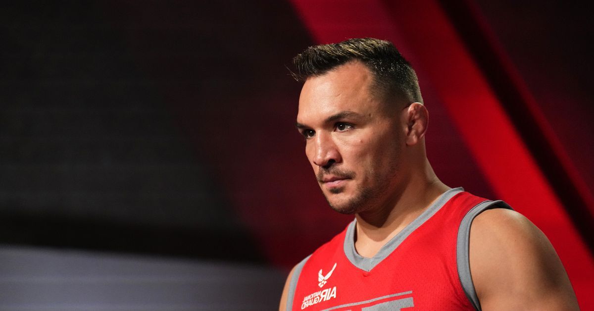 Michael Chandler Challenges Conor McGregor At Monday Night Raw