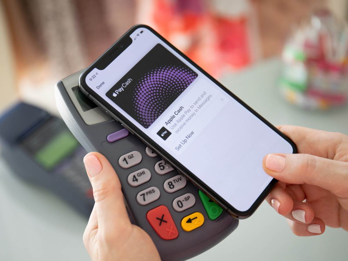 Mobile Payments: Using Apple Pay On Your IPhone 14
