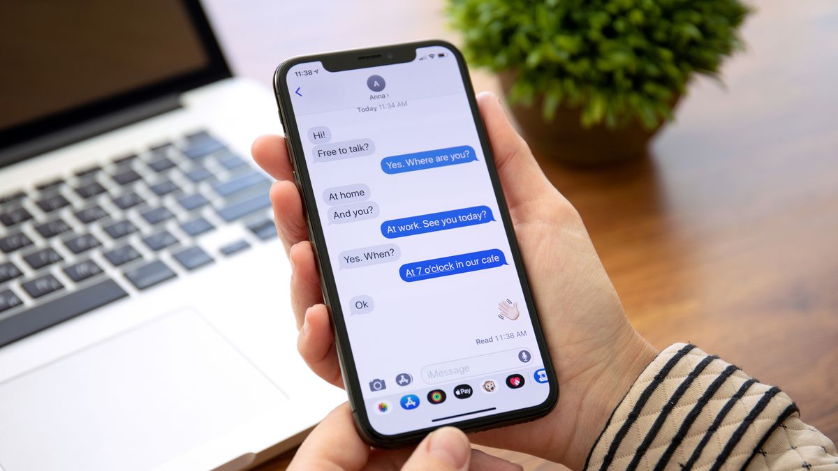 Multimedia Messaging: Enabling MMS On Your IPhone 11