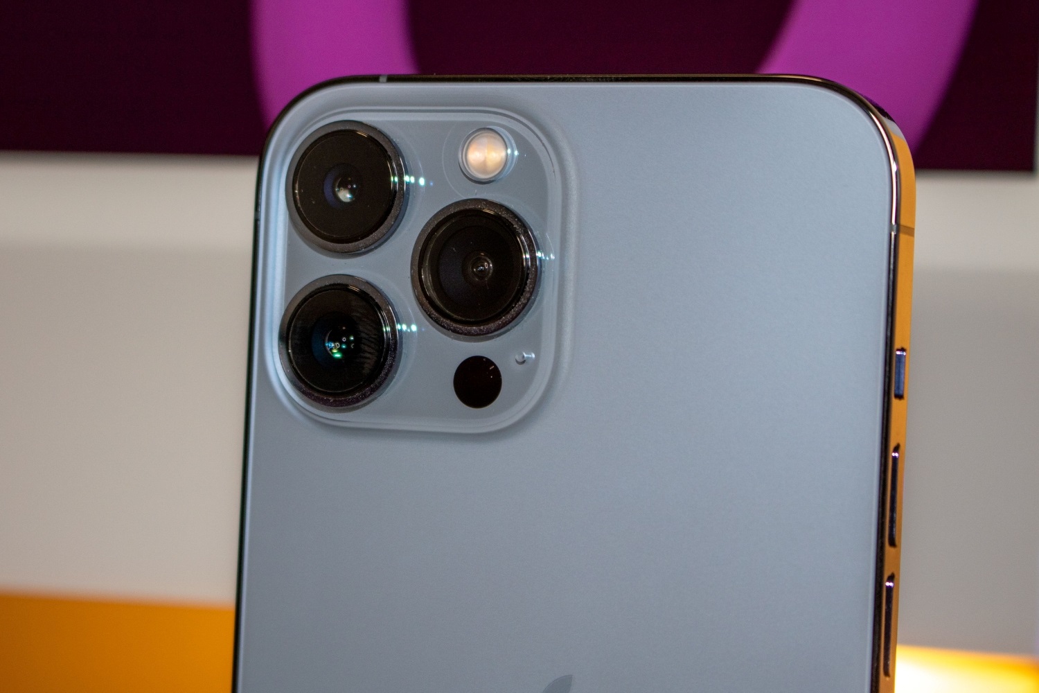 Number Of Lenses On IPhone 13 Camera – Explained