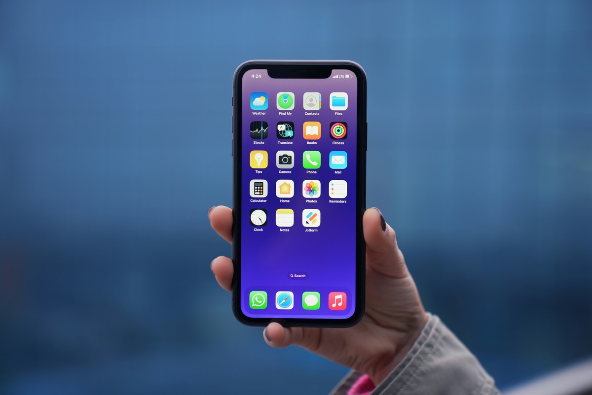 Password-Free Access: Opening A Locked IPhone 11 Without Password