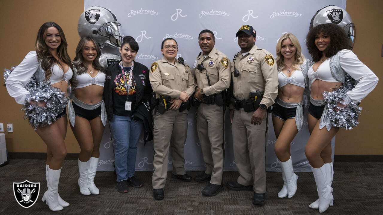 Raiders Players And Cheerleaders Show Appreciation To Vegas Cops And Volunteers
