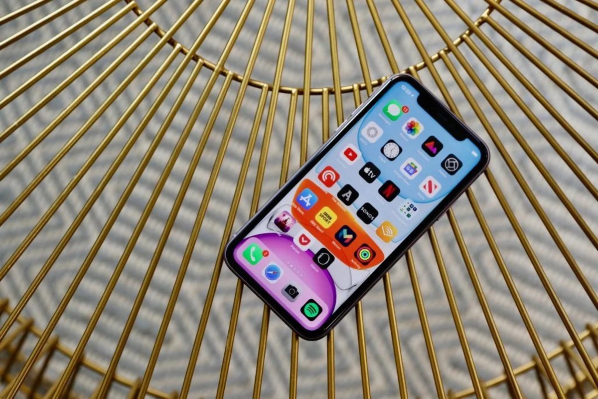 Screen Mirroring Techniques: Mirroring Your IPhone 11 Screen