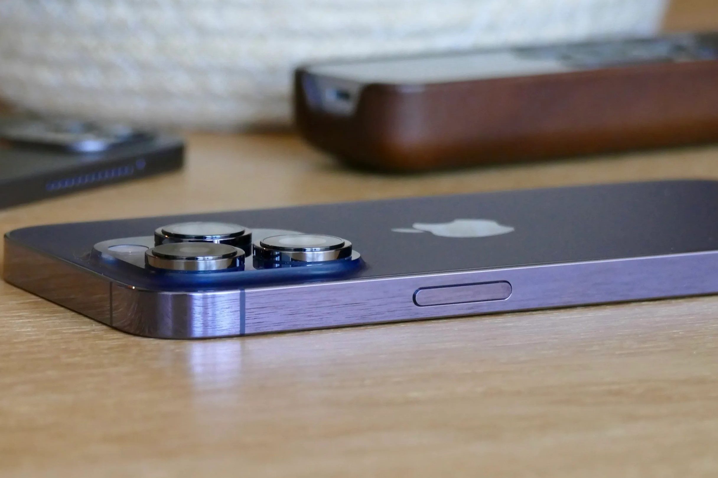Side Features: Understanding The Component On The Side Of IPhone 14