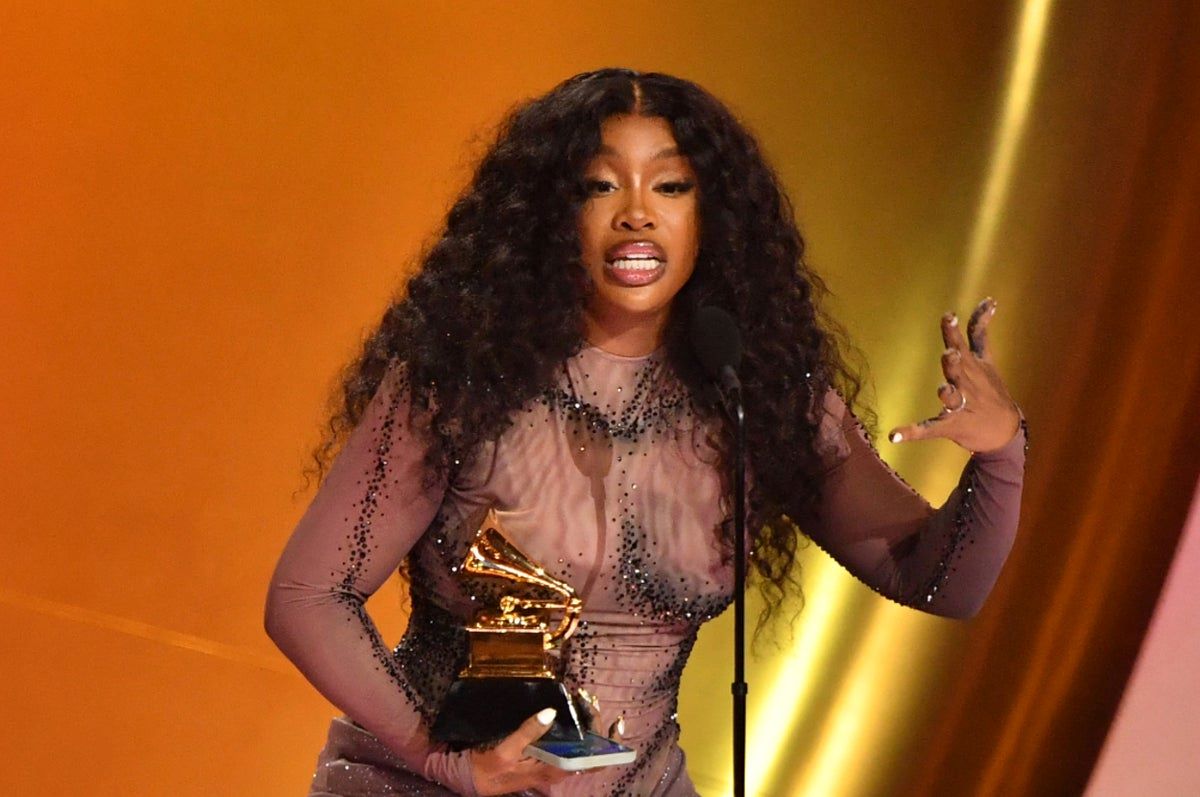 SZA Reacts To Grammy Album Of The Year Loss