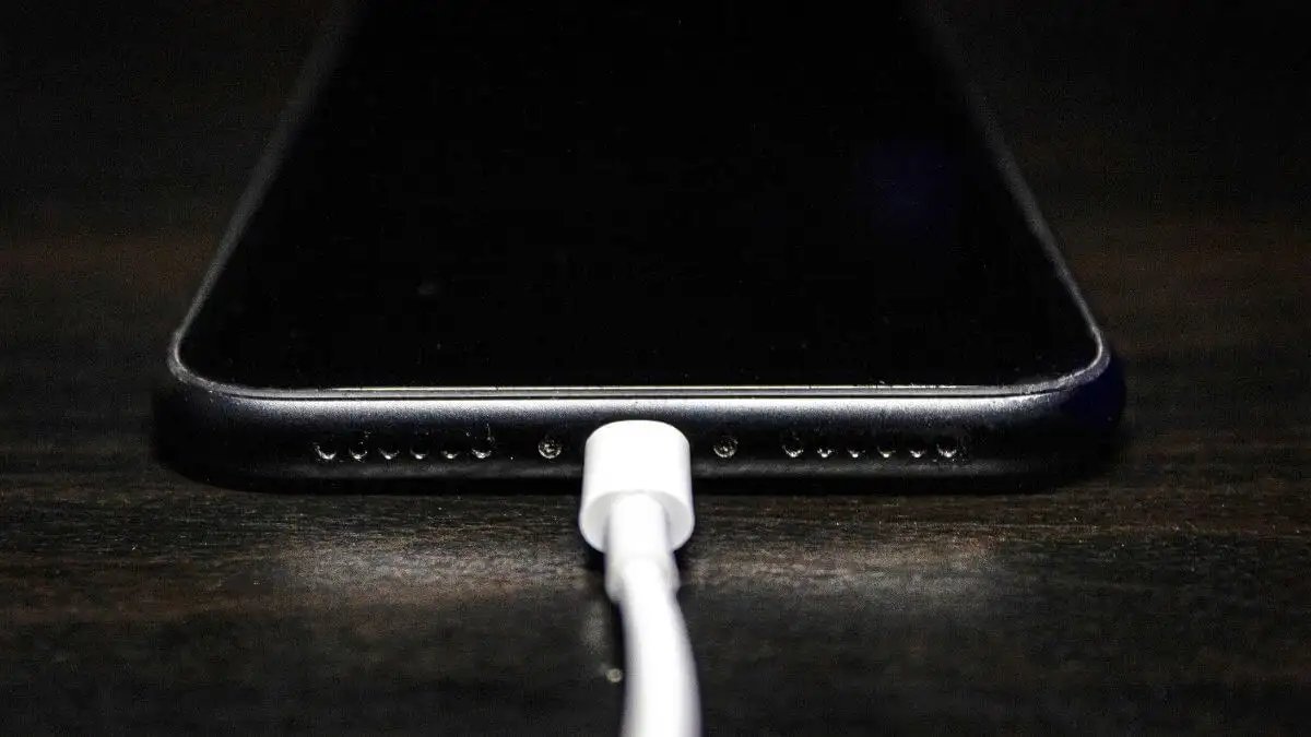 Troubleshooting Charging Issues: Fixing IPhone 13 Pro Max Charging Problems