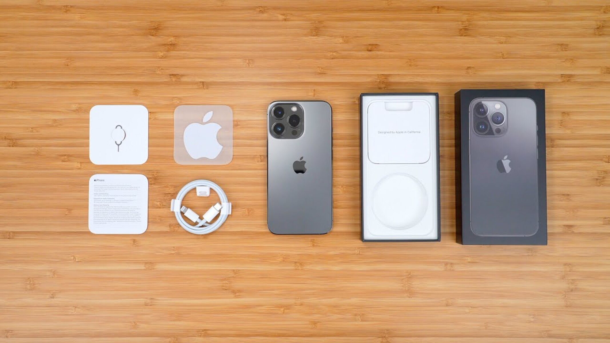 unboxing-experience-contents-of-the-iphone-13-pro-box