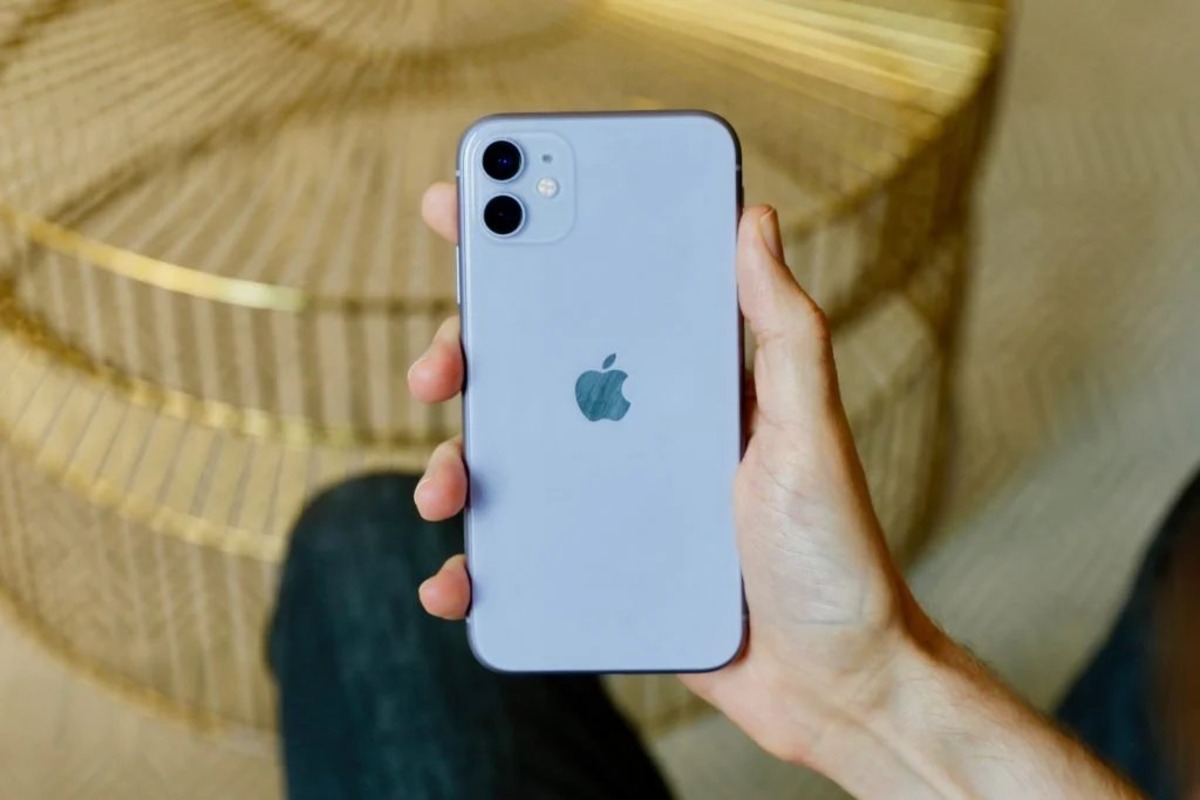 Water Emergency: Drying Out Your IPhone 11