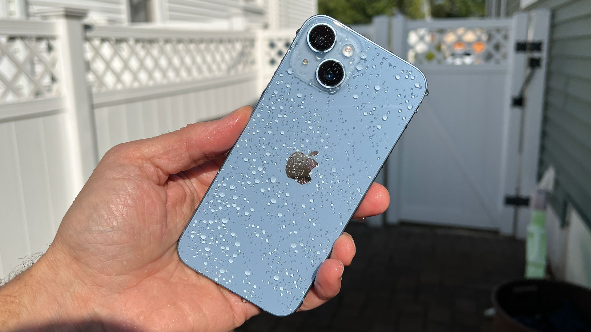 Water Resistance: Assessing The Waterproof Capability Of IPhone 14